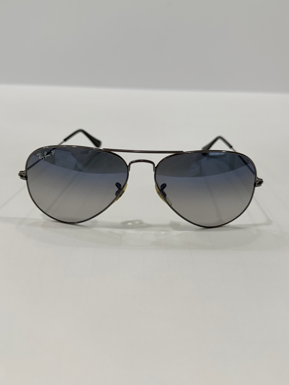 Ray-Ban Aviator Classic Men's Sunglasses - Gradient Gray Lenses
